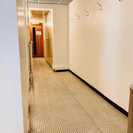 Le 300 By Happynoworry