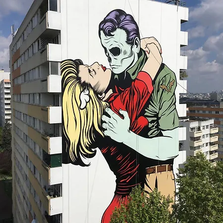 Le 300 By Happynoworry Parijs