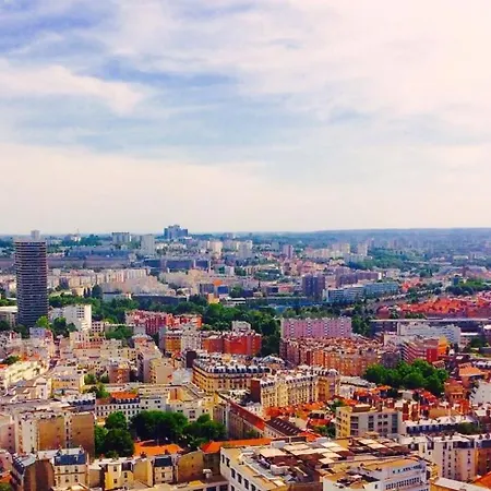 Le 300 By Happynoworry Parijs