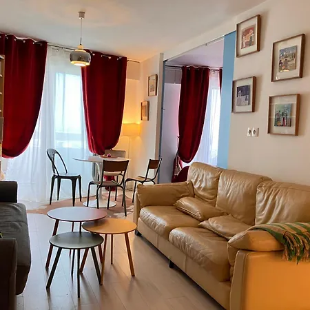 Le 300 By Happynoworry Apartamento *