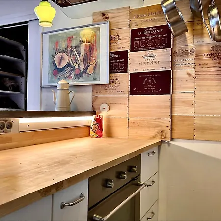 Appartement Tres Haut Avec Piscine, Sauna, Salle De Sport Et Solarium Appartement Parijs