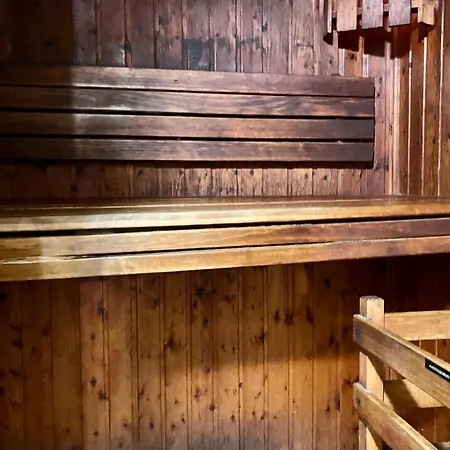 Appartement Tres Haut Avec Piscine, Sauna, Salle De Sport Et Solarium Appartement