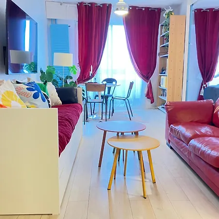 Le 300 By Happynoworry * Paris