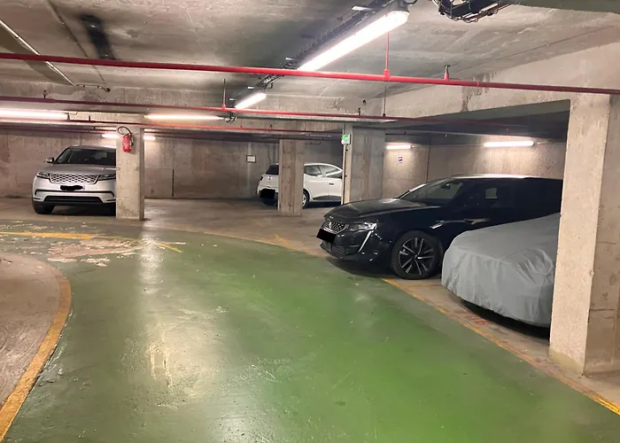 Le 300 By Happynoworry Apartment *