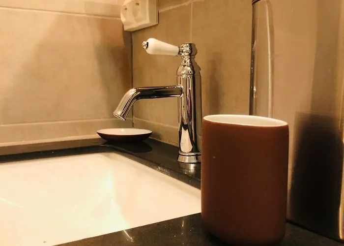 Le 300 By Happynoworry *