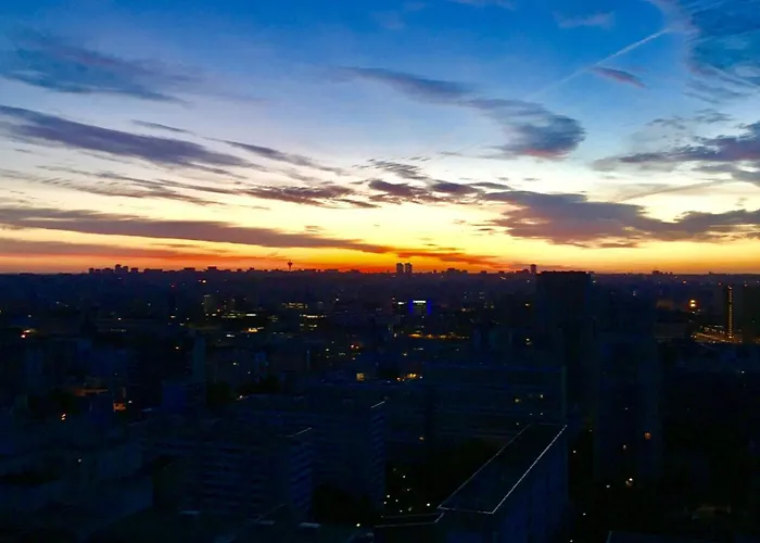 Le 300 By Happynoworry