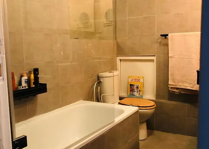 Le 300 By Happynoworry * Paris