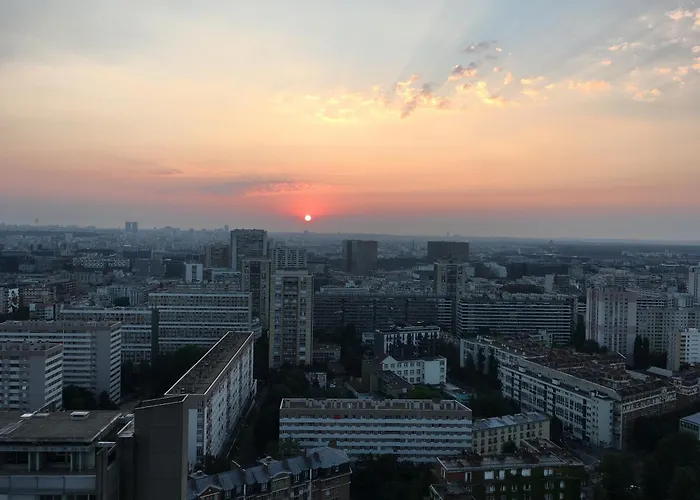 Le 300 By Happynoworry * Paris