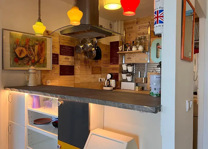 Le 300 By Happynoworry *