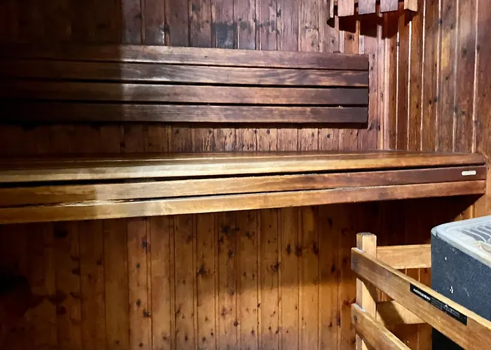 Le 300 By Happynoworry Apartment