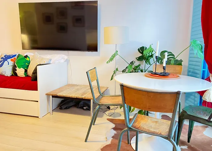 Le 300 By Happynoworry *